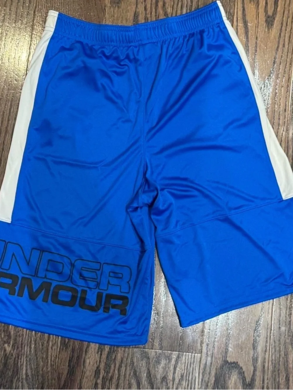 Under Armour Blue YOUTH Athletic Shorts with White Side Panels BRAND NEW
